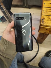 روج فون ٣ • رام ١٢/١٢٨ • بطارية ٦٠٠٠