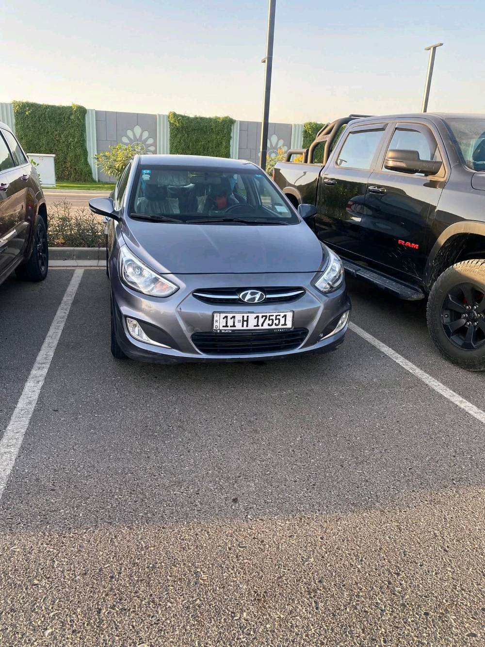 سلام عليكم

اكسنت 2016خليجي الشركه العامه 

ماشيه 95 الف حقيقي عل فحص

مكينه 1600دوش

اشاير مري 

لايت ماطور

تحكم ستيرن جهتين

ايكو 

ويل كب كروم

حساسات خلفيه

شاشه اندرويد اوتو و ابل كار بلي وكامره خلفيه

يدات نيكل 

السياره كامله مابيها اي نقص صدر قبل شهر سويته 

تخم تاير اقل الشهر 

التبريد هاذه الموسم بدلت منضومه تبريدها ثلج كذالك التدفئه 

دهن كير بدلته بل وكاله يم ابو جعفر المنصور

باتري و ادامه كامله مجاول جدد اول بارحه شادهن بلكات جدد السياره درهم متصرف عليها الله شاهد تجي تشوفها  بعينك 

رقم بغداد انكليزي سنويه وهزه جديده و السياره ب اسمي شخصياً

سونار مرفق بيها نص الباب صبغ وحاليا بي جلاح لئن راشينه كلير  اني ابيع الباب كله 

وبيها بارد بسيط بصفحه السايق و السونار مرفق

كير مكينه صدر تبريد كفاله من الفتح كذالك 
 سعرها حلو بلعافيه عل ياخذها سياره جاهزه من كل النواحي
***********

بغداد الاعلام