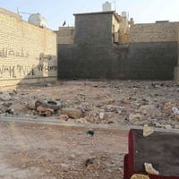 قطعه أرض للبيع ١٠٠متر مربعه ١٠×١٠ خضراء الدسيم ثاني فرع من تدخل بل بدا...