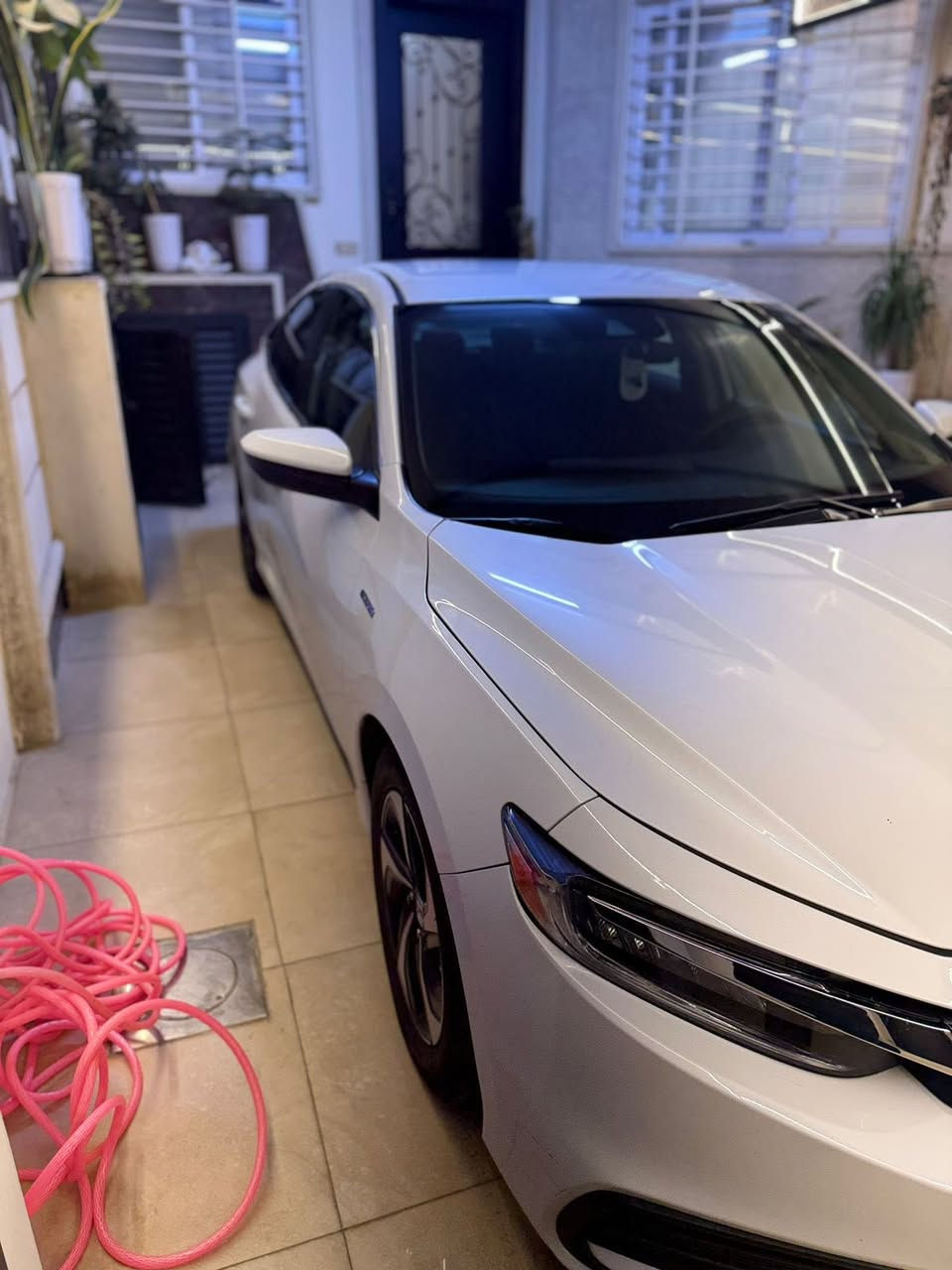 هوندا انسايت هايبرد 2021 رقم اربيل بأسمي 
لون فيلي
حادث السياره الجاملغ الخلفي اليمنه فقط بارد السياره بدون قطره صبغ فقط تكحيل على كد اصبعين بارد بنهايه الجاملغ بصف البگ لايت لا دواخل ولا چوي بارد فقط مرفق مع الصور 
صور الحادث مرفقه
 بدون اير باگ
فول مواصفات فقط بدون فتحه
ا1500 cc 
بطارية ليثيوم  
شاشة كبيره لمس 
كار بلي - اندرويد اوتو
 كاميرا خلفية  ثلاث وضعيات 
بصمة 
دخول ذكي 
تشغيل عن بعد 
انظمة قيادة  ECO / Sport / Normal
نظامة EV فقط كهرباء 
هاند بريك بصمة كهرباء  
‏،Brake hold
اضوية زينون
أضوية LED 
كشافات ضباب led
 شفتات ستيرن
تحكم ستيرن
مثبت سرعة
رادار تفاعلي 
تحذير خلفي 
وتوقف ذاتي
تحديد مسار
مانع انزلاق ABS
مانع تصادم
السعر ( 145) ورقه وبيها مجال السياره ربع متخلي عليه جديده لوك   
مكان السيارة صلاح الدين الضلوعيه 
***********
