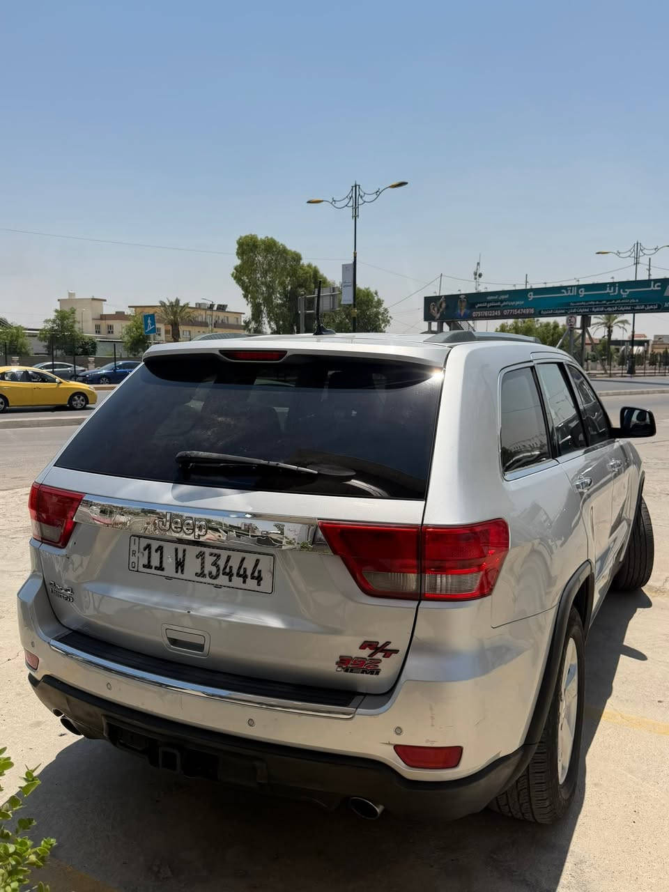 موديل ٢٠١٢ 
سياره جاهزه 
محرك ٥٧٠٠ 
السعر ١٣٠  بيها مجال بسيط 
***********
