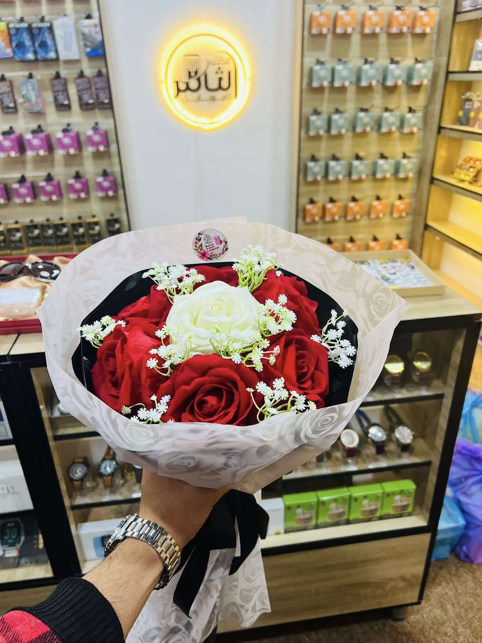 بوكيهات ورد وهدايا رجالية ونسائية بإسعار مناسبة جداً

العنوان : شميط - الشارع العام - مجاور محلات الغازي
هاتف : ***********
