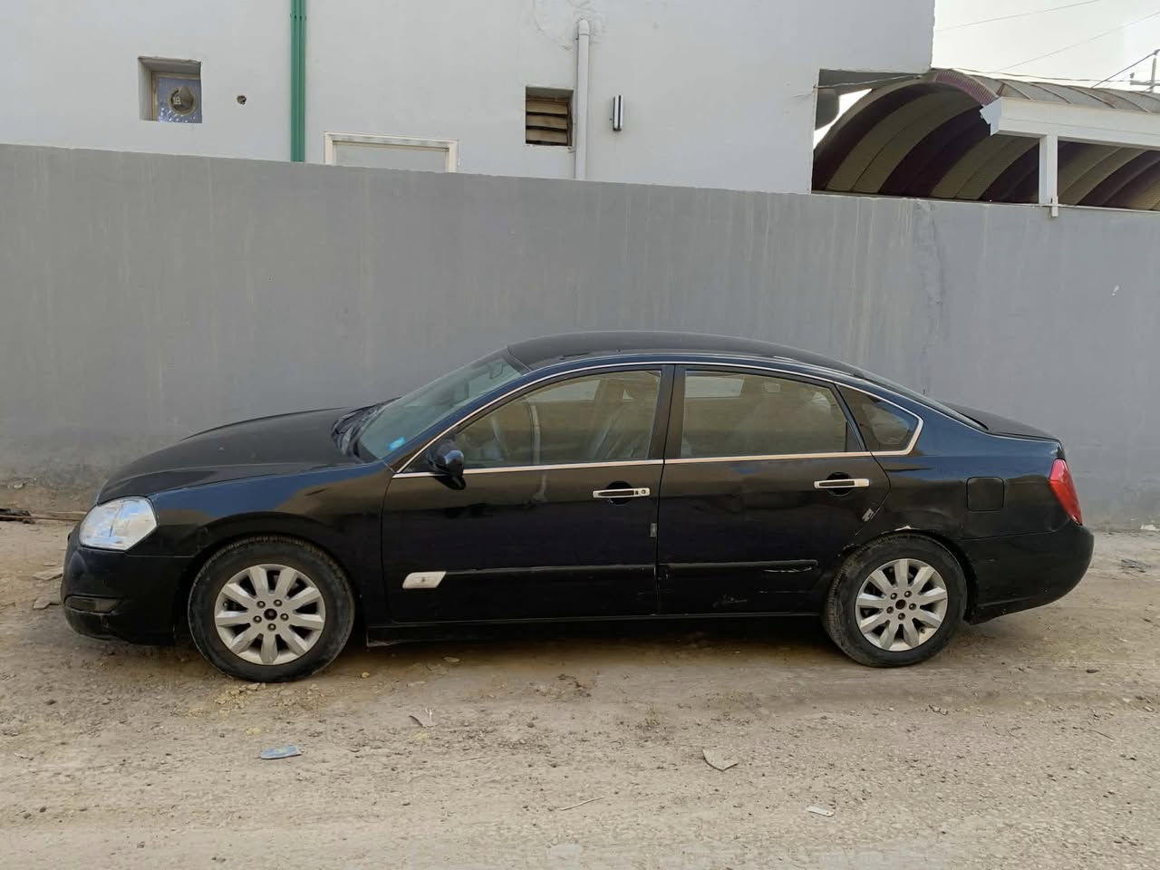 السلام عليكم
للبيع رينو سافران 2009 6سلندر لون اسود رقم بابل باسمي تبريد قطعتين تدفئة كشنات مري شفط زوج تايرات جديد الداخل نضيف جدا 
للاستفسار تعال خاص 
السعر 71 وبيها مجال بسيط
‏‭0771 806 0100‬
***********
