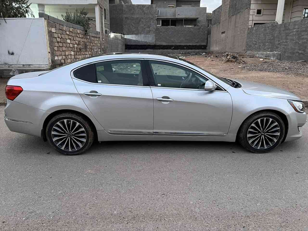 كادينزا 2013 خليجي
محرك 6سلندر

كير ومحرك مكفولات بدون فتح

سياره فول مواصفات Vip

بصمه

تبريد قطعتين

بانوراما

سياره جاهزه من كلشي

ماتصرف عليها كلشي

السعر 108

سياره مصبوغه عام أثر جراد اكفلها من كلبه او متجايه

بيه طخه جاملغ وبنيد بدون شواصي

الهاتف ***********

العنوان الخالديه
