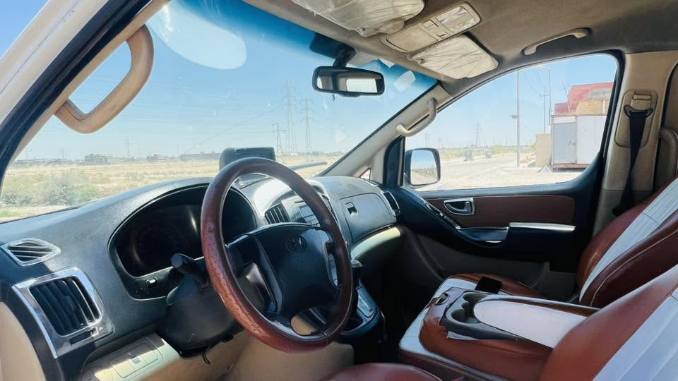 السلام عليكم ستاركس10 مفتوح كير عادي جاملق الايسر مبدل وبيها بارد قليل مكفولة من الصبغ  محرك مايصرف وكير نضيف تبريد شغل جديد
حاليا هية رقم احمر قادسية تريد تستلم رقم انكليزي وسنوية بسمك انا اكملها الك
حدادية نضيفة دواخل كدامك الباقي اتصل وتدلل مكاني 
البصرة السعر 110  للاتصال ***********
