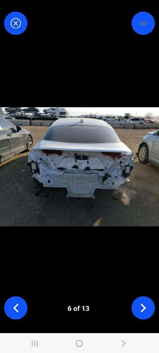 كيا ستنكر 2022 فئة GT1

محرك 6 سلندر V6 توين توربو بقوة 368 حصان
ناقل حركة أوتوماتيك 8 سرعات مع بدلات
نظام دفع رباعي AWD
Launch Control
مكابح Brembo أصلية عالية الأداء

تصميم خارجي رياضي أنيق
جنوط قياس 19 إنج
إضاءة LED كاملة أمامية وخلفية

مقصورة داخلية فاخرة
مقاعد جلد كهربائية
شاشة وسطية 10.25 إنج
Apple CarPlay و Android Auto
بصمة تشغيل
فتحة سقف
شحن لاسلكي
تكييف ثنائي المناطق

أنظمة أمان متكاملة
Blind Spot
Lane Assist
تحكم بالثبات
مانع انزلاق
كاميرا مع حساسات

رقم الشاصي 

السياره رقم بغداد بأسمي 
***********
مكان السياره بغداد الشعب 

KNAE45LC5N6101565
