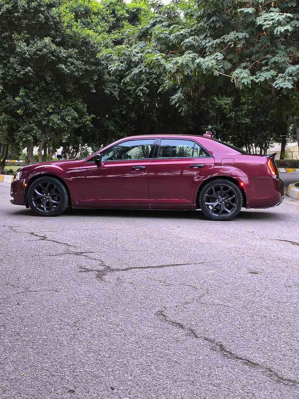 للبيع او مراوس كرايسلر C300.S
موديل 2021
وارد امريكي
------------------------------
  * المواصفات *  S 🏅🥇
• بصمة دخول ذكي تشغيل عن بعد 
• حساسات أمامية وخلفية وجانبية 
• كشنات جلد - كهرباء 
• تبريد قطعتين - مناخ منفصل 
• محرك 3500 CC
• لايت زينون
• كشافات زينون 
• شاشة - كاميرا خلفية 
• اشاير مري - تحذير النقطة العمياء 
• تدفئة كشنات 
• باقي المواصفات موضحة بالصور 
------------------------------
الضرر..
حادث خلفي 
جاملغ خلفي صبغ * تبديل قبق جنطه أصلي
السياره جاهزه من كل النواحي 
للاستفسار الاتصال على الارقام 

📱- ‏‪0782 132 9717‬‏
.
