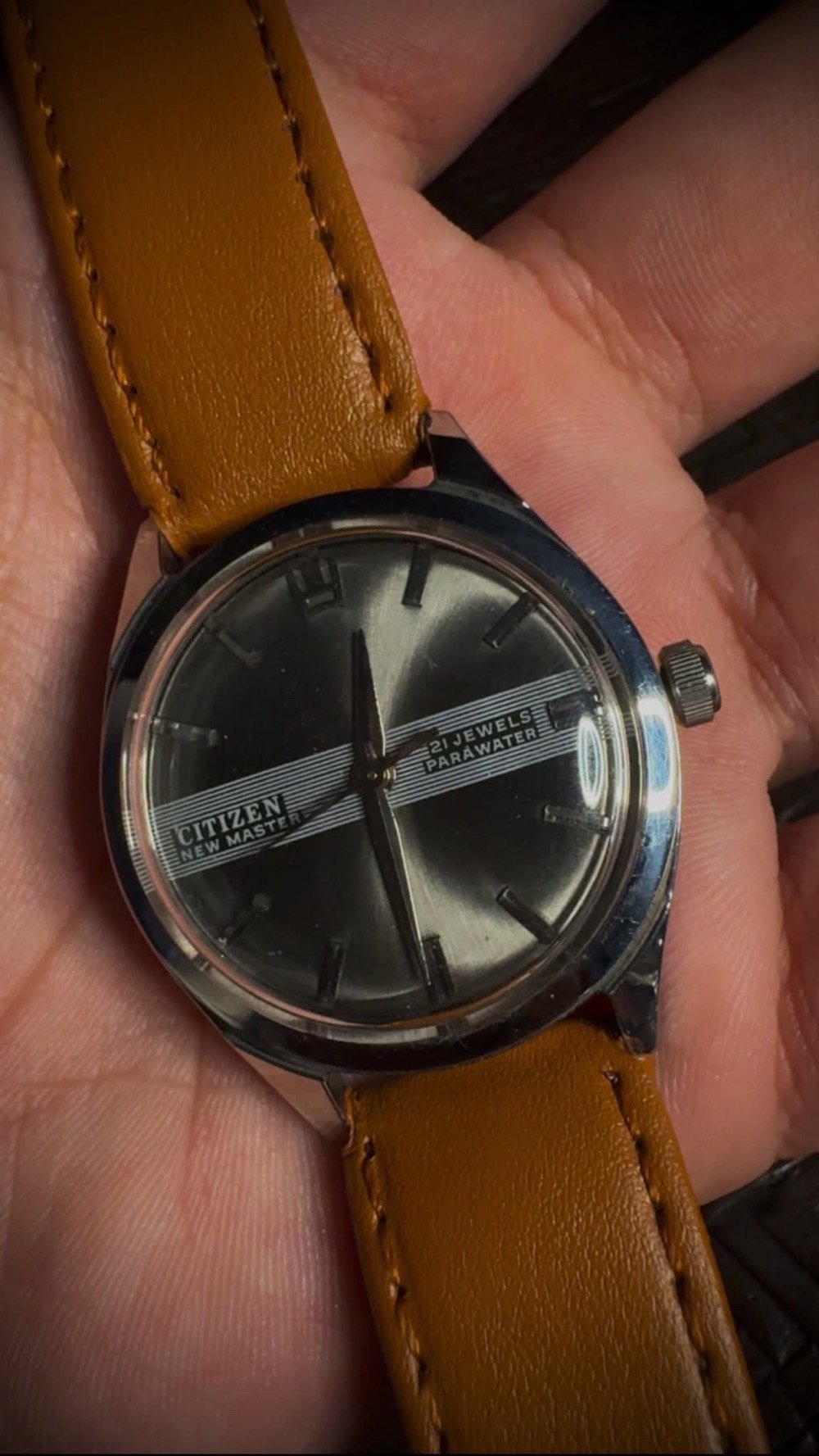 ساعات فنتج للبيع 
عدد 4 سويسري نصب تكويك 
2 ياباني اوتماتيك جميع الساعات شغلات ونضيفات