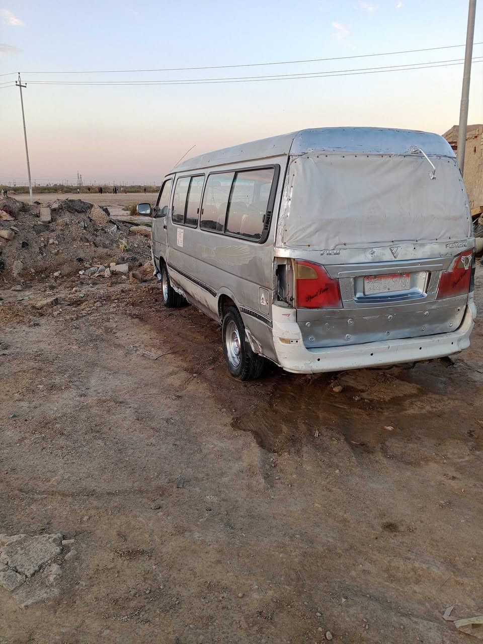 سلام عليكم سياره فتون للبيع موديل ١٠ سياره حلوه وبلاديه تخم تأير وباتري جديد مكينه وكير واكسن خير من الله سنويه عضم عاج راعيه ما اندله اتكفل من سرقه وعشاعر فقط السعر ١٥ ورقه وبيها مجال بسيط مكان واسط الكوت ***********
