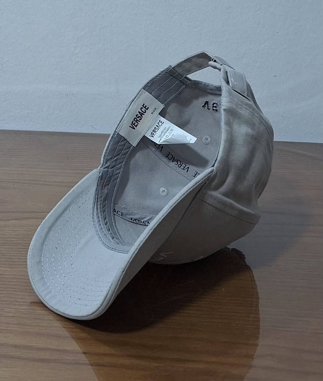 ماركة فرزاجي اصليه صنع بنكلادش
قياس M و L
سعر 30
*********** واتساب مسنجر
يوجد توصيل
