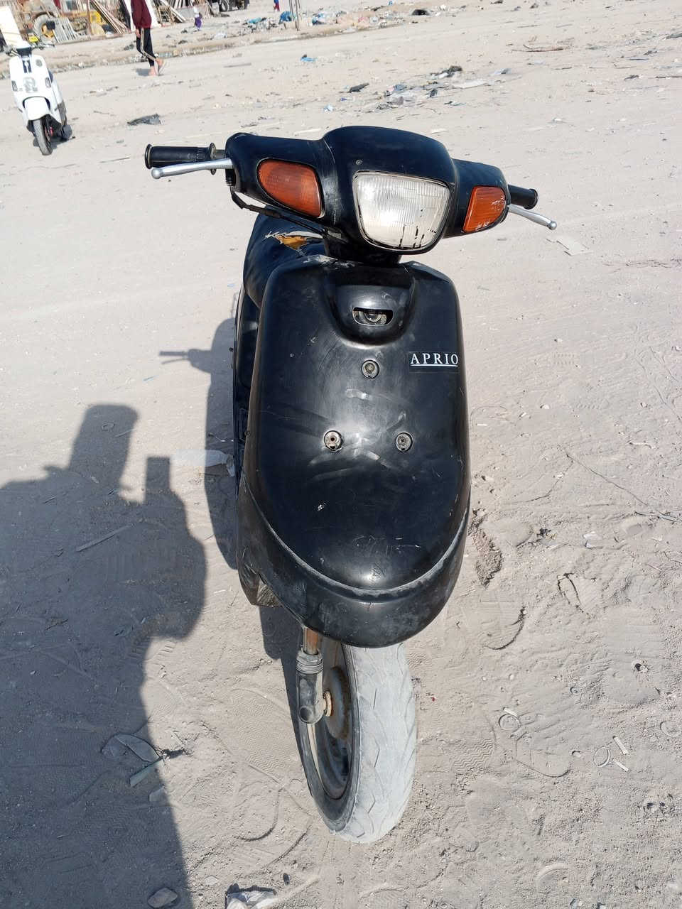 السلام عليكم دراجه للبيع سعر مناسب 200, بيها مجال شراي يتصل هذا رقمي ***********
