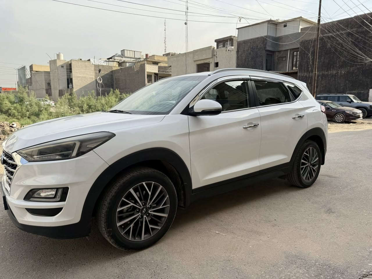 توكسان 2019
السياره اخذتها زيرو بموديلها صار عندي طخه بل جنطه 
سويتها بارد ثلاث اصابع فقط سويت فحص من ردت ابيع طلع عندي بنيد مبدل بلادي بدون صبغ ولا حادث شلون ليش ما اعرف المهم بيها تبديل بنيد 

رقم بغداد الدولي الجديد
 مشروع وطني سنويه جديده
السيارة ب اسمي 
ومحول الرقم الجديد 
يعني من كلشي كاملة الياخذه مجرد تحويل ثاني يوم
والاسبير المقدس منازل
مواصفاته /
بصمة تشغيل
بصمة ابواب
خمس عدسات
٣ انضمة قيادة
٢ كراسي كهرباء
الداخل كشنات جلد
٢ لدات امامية 
ثلاجه بلجكمجه
محرك ٢٠٠٠ دوش
اي بي اس
فول تحكم ستيرن
حاجب نهاري
كشافات زينون
الدشبول والغرفه الداخلية كله صاج
حساس خلفي
مري شفط ويا القفل
سايد بريك بلرجل 
نضام ترحيب
ويل ١٨
مخرج Aux 
مخرج usb
لد امامي 
لد خلفي
لدات باليدات
لدات بل مري ترحيب
مثبت سرعة
اشاير بلمري
يدات نيكل 
قطعتين تبريد
السيارة مدوشمة ارظيه جلد وكشنات  
تبربد فول 
محرك مكفول 
كير مكفول 
السيارت كلها على وضع الشركه بدون تصليح 
يعني الياخذة مجرد تحويل
السياره سعره185$ و بيها مجال 
مكان السيارة بغداد الدوره 
وهذا رقمي 
***********

