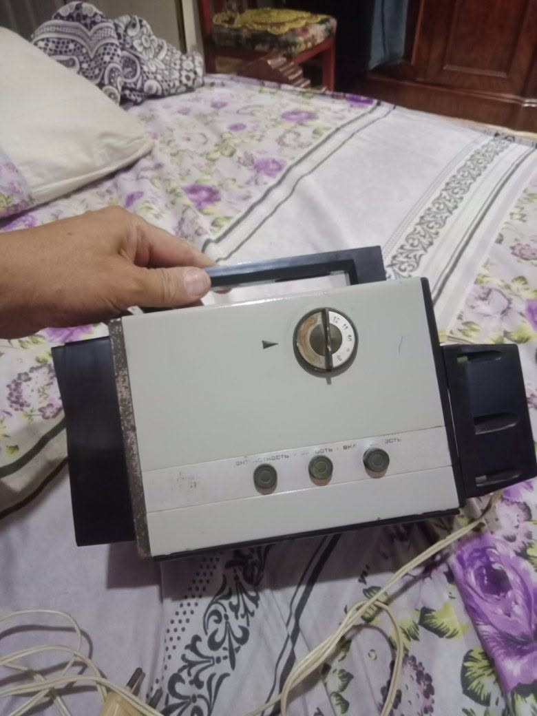 قديم جدآ جدا حاله ممتازه وشغال جسم معدن


**إذا كنت صاحب هذا الإعلان وتريد حذفه لأي سبب، رجاءا أرسل رسالة إلى الدعم الفني**