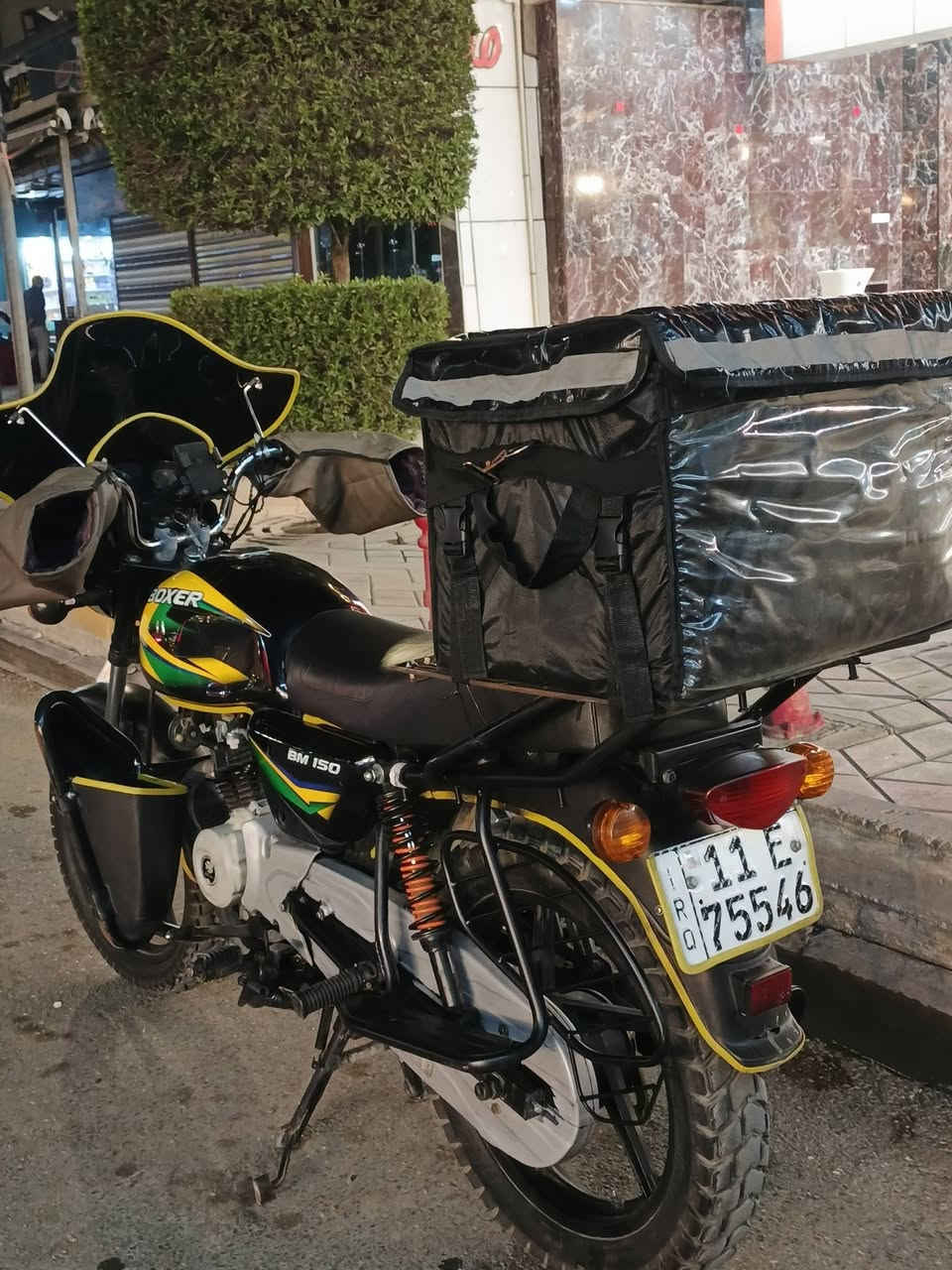 سلام عليكم شباب بوكسر موديل 22 مرقم بغداد انكليزي كله شغاله نكره سلف بكل وقت عنوان بغداد جديده سعر 2 وبيه مجال حك الجيه ***********
