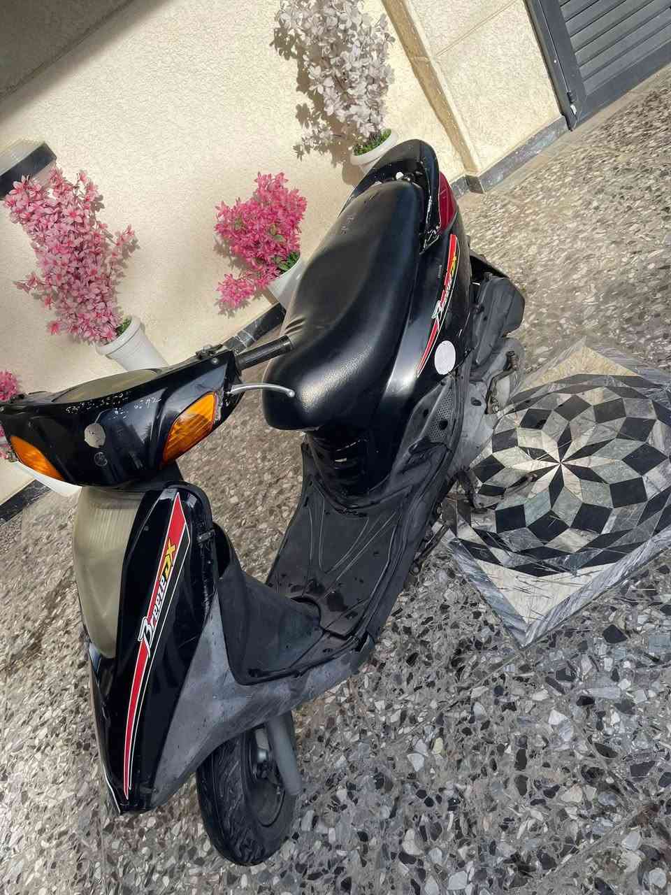 دراجه بريز للبيع مكفوله وممفتوحه ومكينتها ناعمه سعرها650وبيها مجال***********
