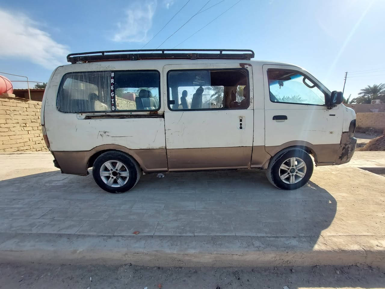 منغولي 2006. للبيع.رقم بصره. سنويه كارتونيه. منتهيه. ب2018. راعيهه الاصلي بلزبير. عندي عنوانه. ومستمسكاته بس ماوصله. ماعندي رقمه.   عندي وكاله من صاحبهه بسم الولد الشتريت منه  بتاريخ 2024   السياره شواصي بلاديه بدون تعمير مكينه وكير وكسن كفاله.   مكينه 3000.    السياره بيه نواقص يرادله. ترتيب.   مكان السياره بصره قضاء المدينه بني منصور. 
السعر. 35.وبيه مجال. ***********
