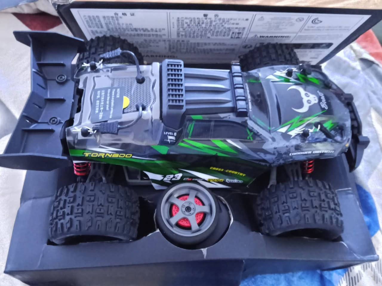 سيارة احترافية راقي شحن كامل ملحقات ب40قفلها مراسله على الرقم ***********
