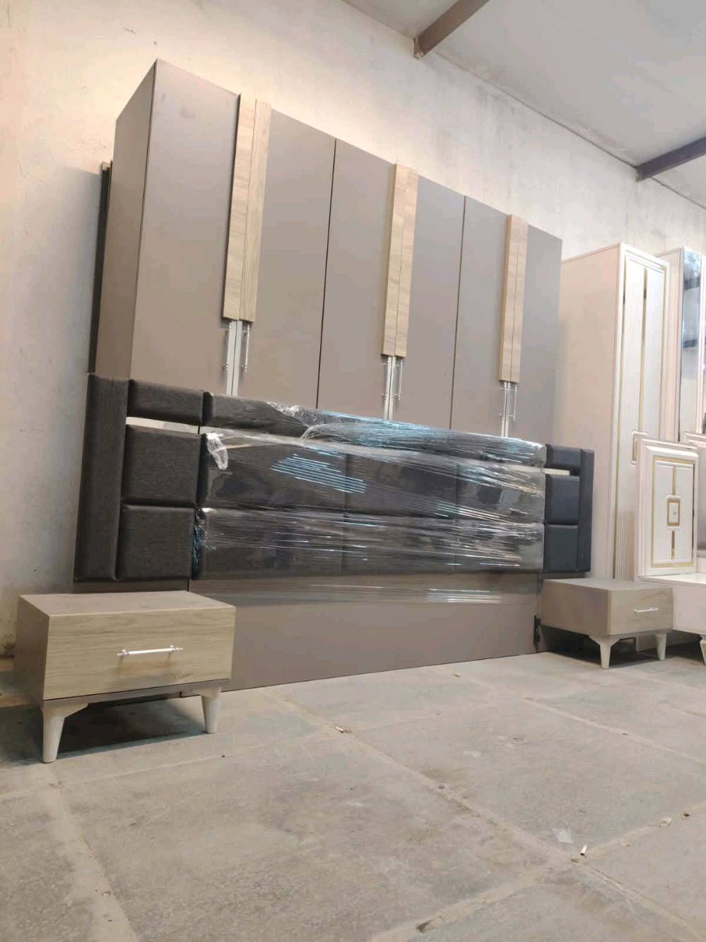 غرفة نوم مستعملة🇹🇷
 نضافة99٪💯
عدد القطع / 5
نضام / أبواب مديل حديث 💢 
سعرها /475قفل💸

شد ونقل داخل بغداد مجاني🚛
يوجود توصيل محافضات 🚛