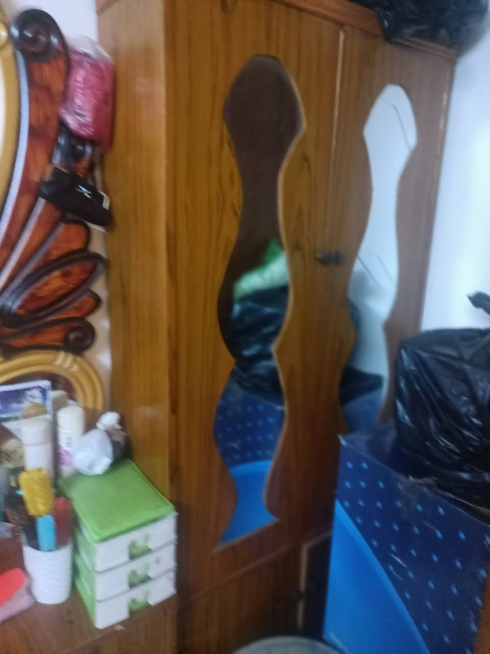 أغراض للبيع الاتصال ***********
