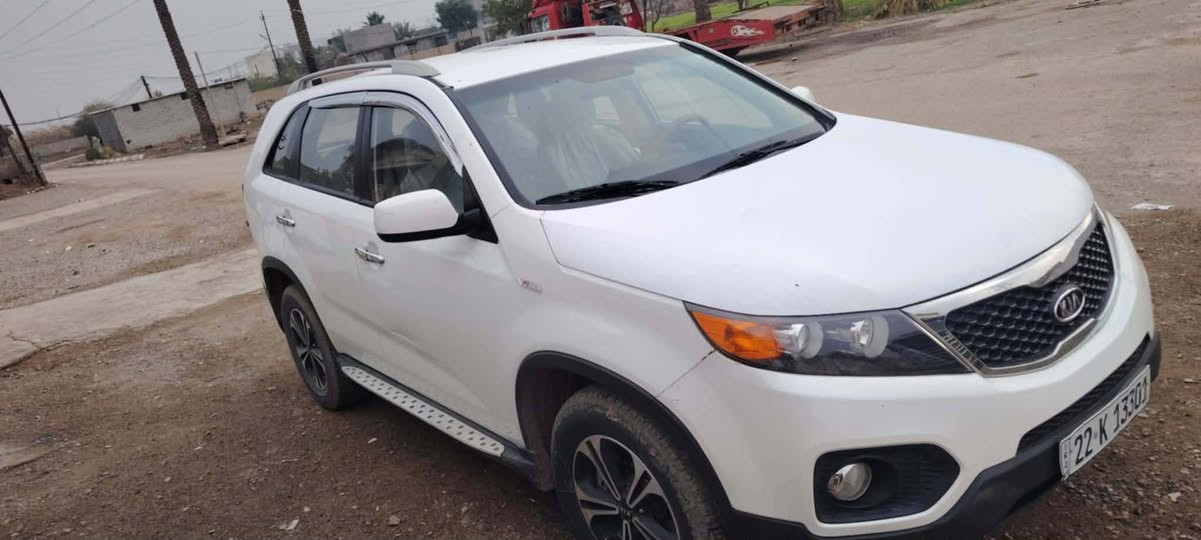 سلام عليكم سورنتو موديل 11 للبيع محرك 4 دوش 7 راكب رقم اربيل محرك جديد حاويه تخم تاير ويل كب سونار مرفق بل منشور مكان ديالى تقاطع القدس الهاتف ***********
