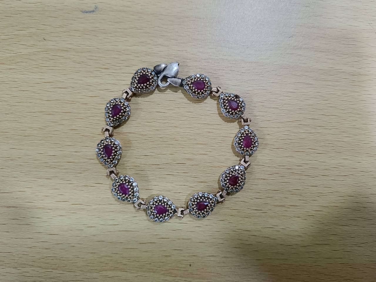 سلام عليكم سوار نسائي مطعم نحاس وفضة 925 سوار علاجي وانتيكة قديم مطعم ب ياقوت قديم كلش للبيع سعره 30 وبي مجال بسيط مكاني بغداد ماعندي توصيل


**إذا كنت صاحب هذا الإعلان وتريد حذفه لأي سبب، رجاءا أرسل رسالة إلى الدعم الفني**