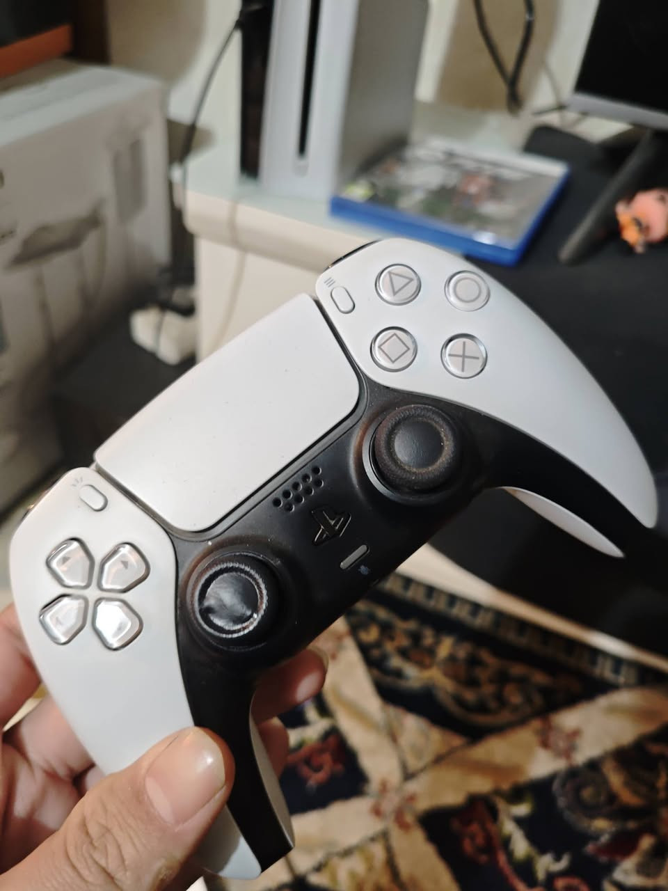 سلام عليكم  بلي ٥ سلم ١ تيرا  مستخدم جدا قليل نضيف شعرايه ممشخوط نسخه القرص مع كىارتونه وكامل غراضه  والويرات الاصليه
مع قرص فيفيا 26 جديد نسخه ال5 
مع يوبي اس 1500 مستخدم قليل  والكاىترون 
تجيني لللبيت وتجربهن وتفحصهن ونطيك ضمان شهر تطلع راضي مرضي 
السعر 800بي مجال قليل حك جيه 
مكاني بغداد حي الجهاد. معلومه .مابيع حاجه ابيع شلع


**إذا كنت صاحب هذا الإعلان وتريد حذفه لأي سبب، رجاءا أرسل رسالة إلى الدعم الفني**