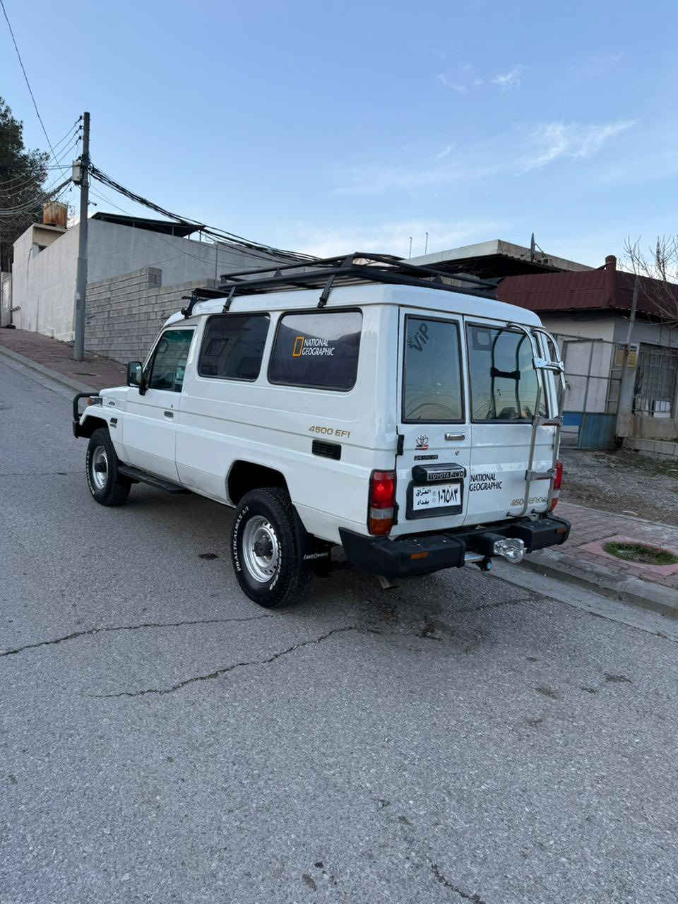 ڤان مۆدێل ٢٠٠٠مەکینە چوارونیوگێڕومەکینەوئەکسلودەبڵ ئەکسل بەشەرت تەبریدبەشەرت ئاڕم پلاستیک سلێمانی بەشەرتی غەرامەوئەوەلیات ژ.م***********
