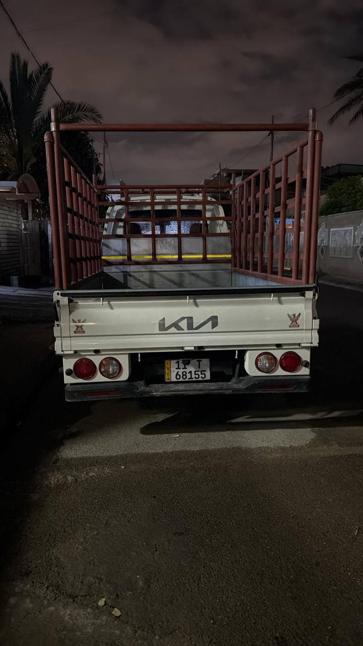 للبيع كيا موديل ٢٠٢٥ مكفولة من كلشي ماشيه ١٢ الف السعر ١٦٥ بيها مجال مكاني بغداد الدورة ‏‪***********‬‏
