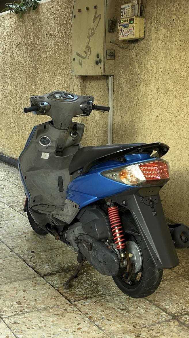 بيع او مراوس بي سي إكس والفرق حسب الاتفاق

السلام عليكم سكنس فحل كابريتر نازلة من الرمبة بشهر ال11  مكينة ناعمة شلعة ومعدل خير من الله الدراجة مداريها بانزين ودهن امزويل الدراجة مصبوغة صبغ مضبوط كهربائيات شغالة بالكامل سلف وهندر  والنظافة كدام عينك 
كفالة عامة 
مكاني بغداد العبيدي
***********
