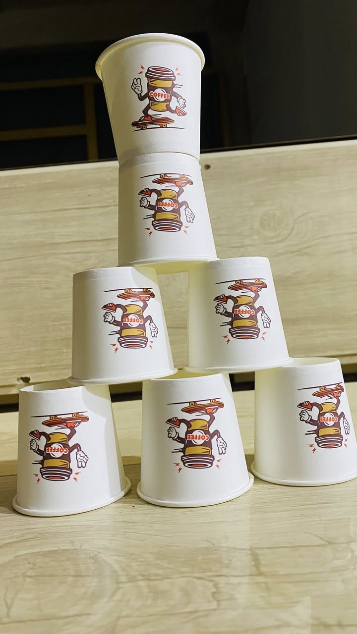 يتوفر اكواب ورقية بأسعار تنافسية 
حجم 4 اونز 

يوجد خصم لأصحاب الكميات الكبيرة 

للأستفسار ***********
