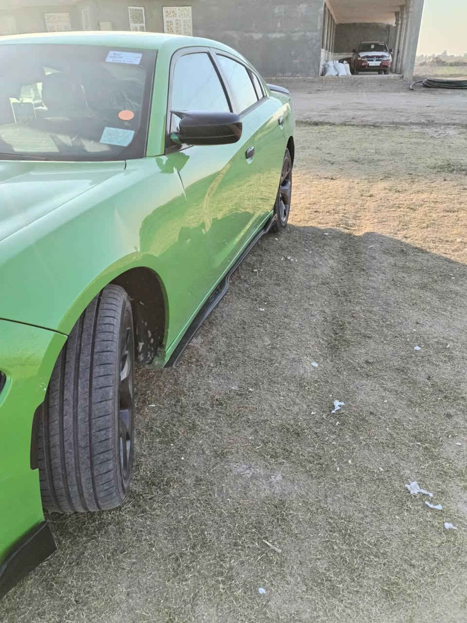 السلام عليكم جارجر البيع  موديل 2017رقم بصره انكليزي تحويل ثاني يوم ضربتها خشم البنيد مصلح نفسيته صور الحادث مرفوقه بالمنشور 
فول مواصفات قبل شهر محدث دواخلها ب5اوراق بغداد             دعاميات محدثه SRT 
مكان سياره ناصريه السعر 200 وبيها مجال 
الاتصال والاستفسار على الارقام التاليه
***********
***********
