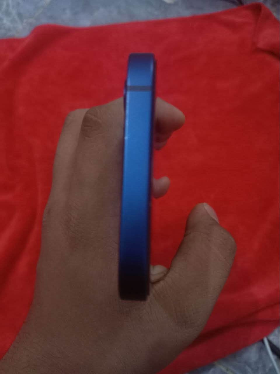 ‏سلام عليكم iPhone 12 عادي كلش نضيف ما شام ريحة درنفيس بطارية ٨١ بلاد فيس إيدي شغال جهاز يعني شكد ما اكلك نضيف اظلمة ويا شاحنة مالتة اصلية مال جهاز + ثنين كفرات كل هذا ب 350 الف وبي مجال للطيبين تواصل واتس آب ***********￼ مكاني بغداد حرية ماعندي توصيل 🙏🥀
