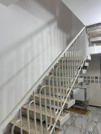 الشعب شارع الصحة • ١٦٠م • كراج وحديقة