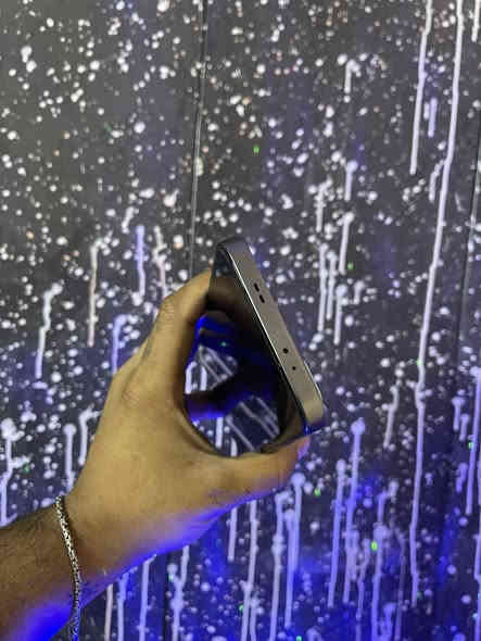 انفنكس GT 30 PRO
ذاكره 256 عشوائيه 12 الجهاز فول فول نضافه ولا غلطه فقط حافه مجر السيم كارت مكسوره وما امئثره بكلشي ابدآ واضحه بل صور 
كامل ملحقات شاحنه وكارتونه وسماعات 
السعر270 وبي مجال حك الجيه 
متوفر توصيل داخل بغداد 
مكاني بغداد حي الاعلام شارع البداله 

0777 327 9794
وتساب فقط
