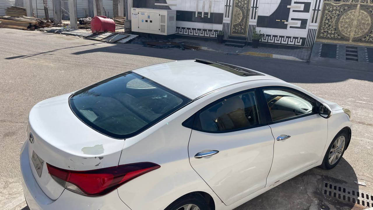 السلام عليكم النتره 2015 وارد خليجي
فو موصفات ماعده البصمه 
كير محرك حداديه جديده 
بيها 3 قطع صبغ البدي شوف عين
سنويه منتهيا وكاله عامه بيها 
السياره خير من الله واحلا من الصور 
بيع  او مراوس 
السعر 95 
البصره فلكه العروسه 
*********** البصرة, العراق
