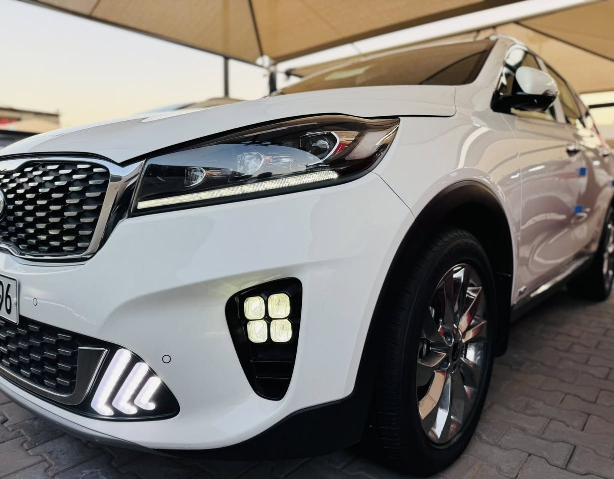 السلام عليكم 
‌‎كيا سورنتو 2020 كويتيه  
( ضمان الشركه الدوليه )
ماشيه 50 الف حقيقي 
6 سلندر 7 راكب. 3 قطع تبريد ‌‎
مكفوله كفاله عامه من كلشي 
 جديد ‌‎سياره بمعنى الكلمه ‌‎ 
كويتي
مواصفات : اوتو هولد
4 كامرات 
كشنات الاماميه تدفئة تبريد
الكشنات الخلفية تدفئه 
‌‎بصمة أبواب سايد بريك كهربائي
شاحن وايرلس كشنات كهرباء
‌‎جنطه كهرباء لايت زنون 3 عدسه‌‎
‌‎4 انضمة قياده 
‌‎شاشه كبيره اصل جي بي اس 
‌‎حساس امامي وخلفي
‌‎مري شفط ويا البصمه ‌‎
‌‌‌‎تحكم استيرن فول 
‌‎حاكية : ابلوتوث : اوكس
‌‎لايت زنون بك لايت لد 
‌‎اضواء ترحيب بلادية
‌‎علامة سورنتو إضاءة بالدوسة
‌‎مرايات شفط وي البصمه 
 وَيْل 19 اكروم
للأستفسار ***********
مكان السياره كربلاء المقدسة 
مدينة معارض كربلاء ‌‎
‌‎
