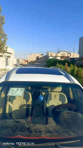 السلام عليكم ورحمه الله وبركاته 
للبيع هيونداي سنتاڤي 2011 فول عده البصمة محرك 6 لا صرف ولا نفخ 7 راكب 3 قطع تبريد فتحة سقف السيارة بأسمي شرط الوكاله او التحويل بيها قطعتين صبغ بدون دواخل شرط 
للأستفسار  ***********
