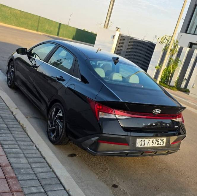 هونداي النترا مديل 2024 هايبرد لمتد
لون اسود 
1600هايبرد
رقم بغداد أنكليزي  بسمي
فول مواصفات 1/1
فول للاخير
بدون ايرباك
بجم كبس
بصمة أبواب وبصمة. تشغيل
فتحة سقف
رادار امامي وخلفي
اشارة ترحيب
صندوق ذكي
تشغيل عن بعد
️حساسات امامية +خلفية
تدفئة تبريد كشنات
كشن. كهرباء
خزن كشن
شاشة متصلة 

تبريد بيانو
لد امامي وخلفي
مانع انزلاق
نضام تحديد مسار
قيادة ألية
3 انضمة قيادة
️نضام السبورت
سايد بريك كهرباء
ماشية 29.الف مايل
حادث السيارة جنطة خلفية
رقم صاحب سيارة ***********
