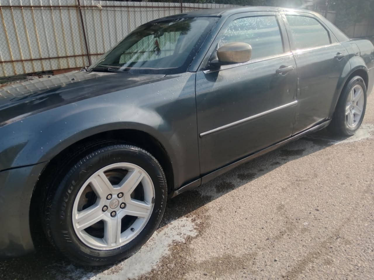 اوبامة ادوات  متومة طبق الصل مديل 10.  مكينة 6 مكينة كير حدادية كهربايات تخم تاير  مكفولات   العنوان بغداد قرب بسماية  لبيع او ماراوس  السعر 42  رقم الهاتف ***********.   غراضهة كلهة موجود.
