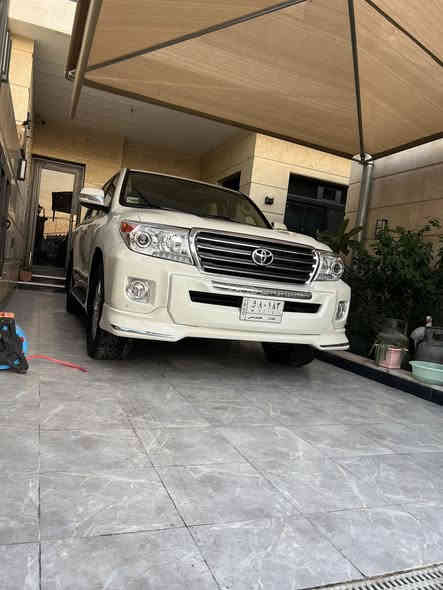 لاندكروز 
موديل 2013
مكفوله صبغ وبارد
فول مواصفات
بصمه
فتحه
ومواصفات لاندكروز معروفه
السياره حيل جديده ع ايدنه
كير ومكينه مكفولات
كشرها جديد شريط ما طابع
السياره بلاديه
عنوان بغداد حي الحسين
السعر39 الف
***********
