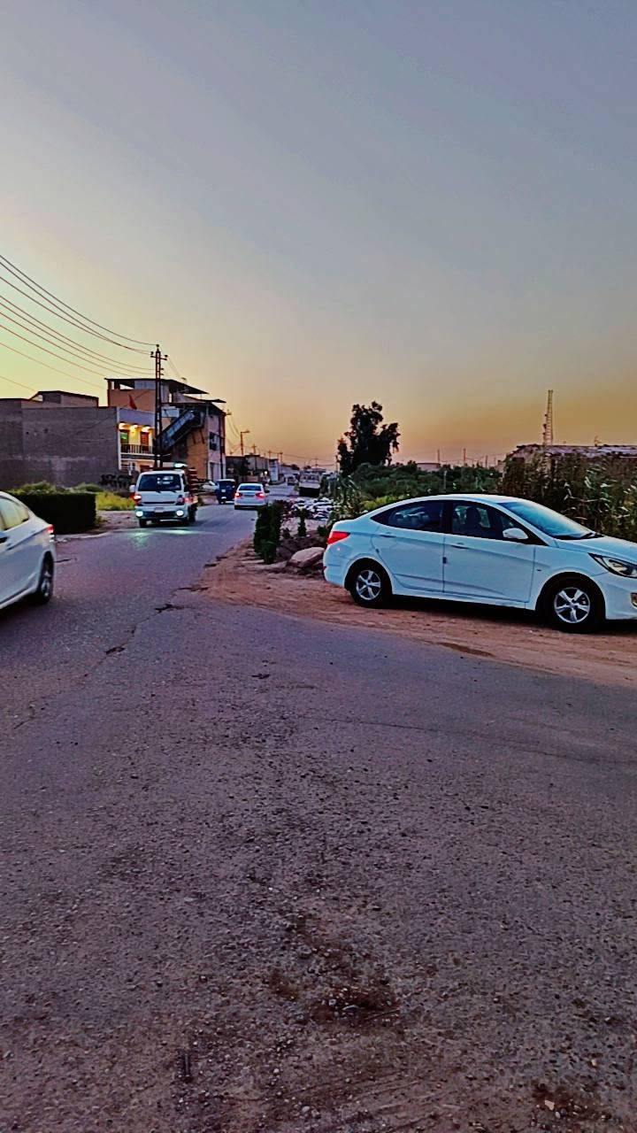 قطعه للبيع ابودشير حليجه 600متر او 300متر حسب الطلب متوفر ماء كهرباء تبليط اناره بناء ***********

