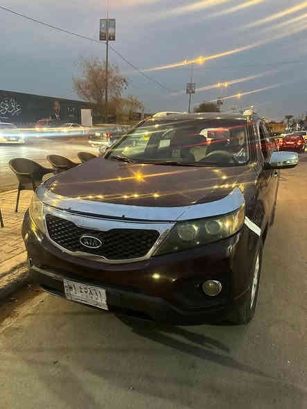 عليكم للبيع كيا سورنتو مديل 2011 رقم ديالى بسمي 
السياره جاهزه على اخر حبايه 
بيها صبغ 3 قطع فقط 
مكينه 4 سلندر 
كير مكينه مكفولات 
صدر امامي خلفي نضيف 
باتري جديد 
تخم تاير جديد 
السعر 115 وبيها مجال بلاش بلاش بلاش 

بيع فقط بدون مراوس ممتواجد ع النت اتصل وتدلل
عنواني بغداد العامريه ***********
