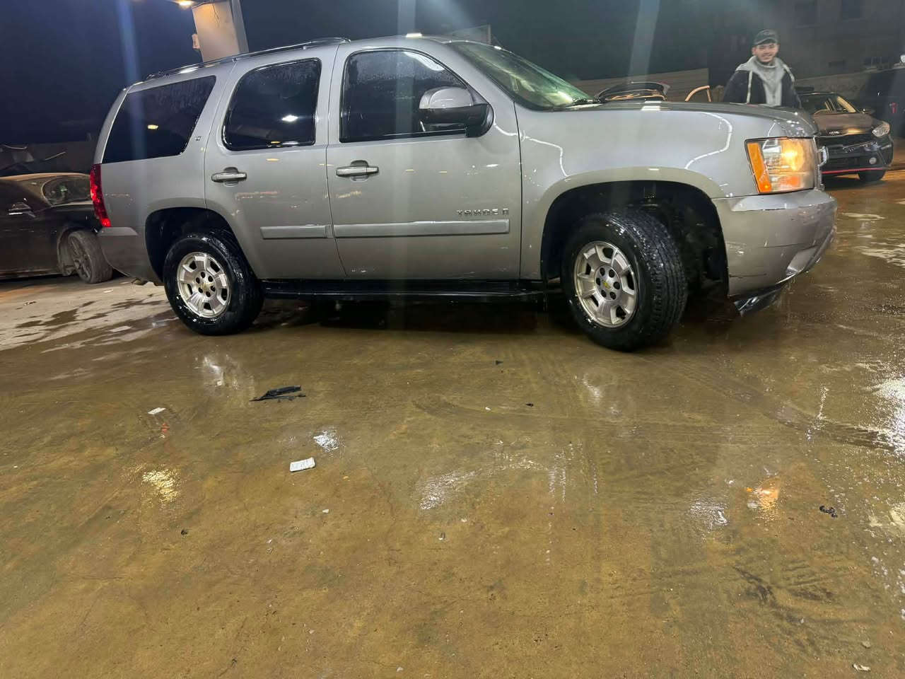 تاهو للبيع مكان بغداد البنوك سعر ٧٠ وبيها مجال للطيبين موديل ٢٠٠٩ نضيفه كلش بيها كص بل قماره بغداد, العراق


**إذا كنت صاحب هذا الإعلان وتريد حذفه لأي سبب، رجاءا أرسل رسالة إلى الدعم الفني**