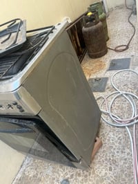 طباخ ٤ عيون • يحتاج تنظيف • نواقص