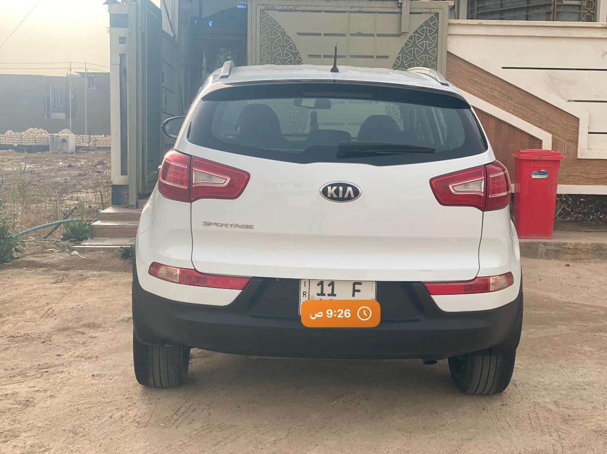 السلام عليكم
اخواني 
كيه سبورتج خلجيه سنتة الصنع (2014)

اخواني السياره مكفوله حته دعميات 
عداد المشيه (96) وشرط الفحص

الرقم بغداد. الدولي هزه سنويه ارقام جديده

التحويل بنفس اليوم 
الموصفات 
أشاره بل مرايه 
مري شفط 
كراسي جلد 
ثلاجه بل جكمجه
تحكمات فول 
كأمره دواره 
حساس امامي وخلفي 
ليد لد وعدسه 
ليت موطور متحرك
خمسه ويلكب 
تخم تاير لك حيل جديد
محرك كير شركه
حداديه صدر زيرو تريها 
السياره احلى من الصور بشرط 

عنواني 
الأنبار الرمادي السعر (163)مجالها قليل 
***********

‭0773 378 1061‬
