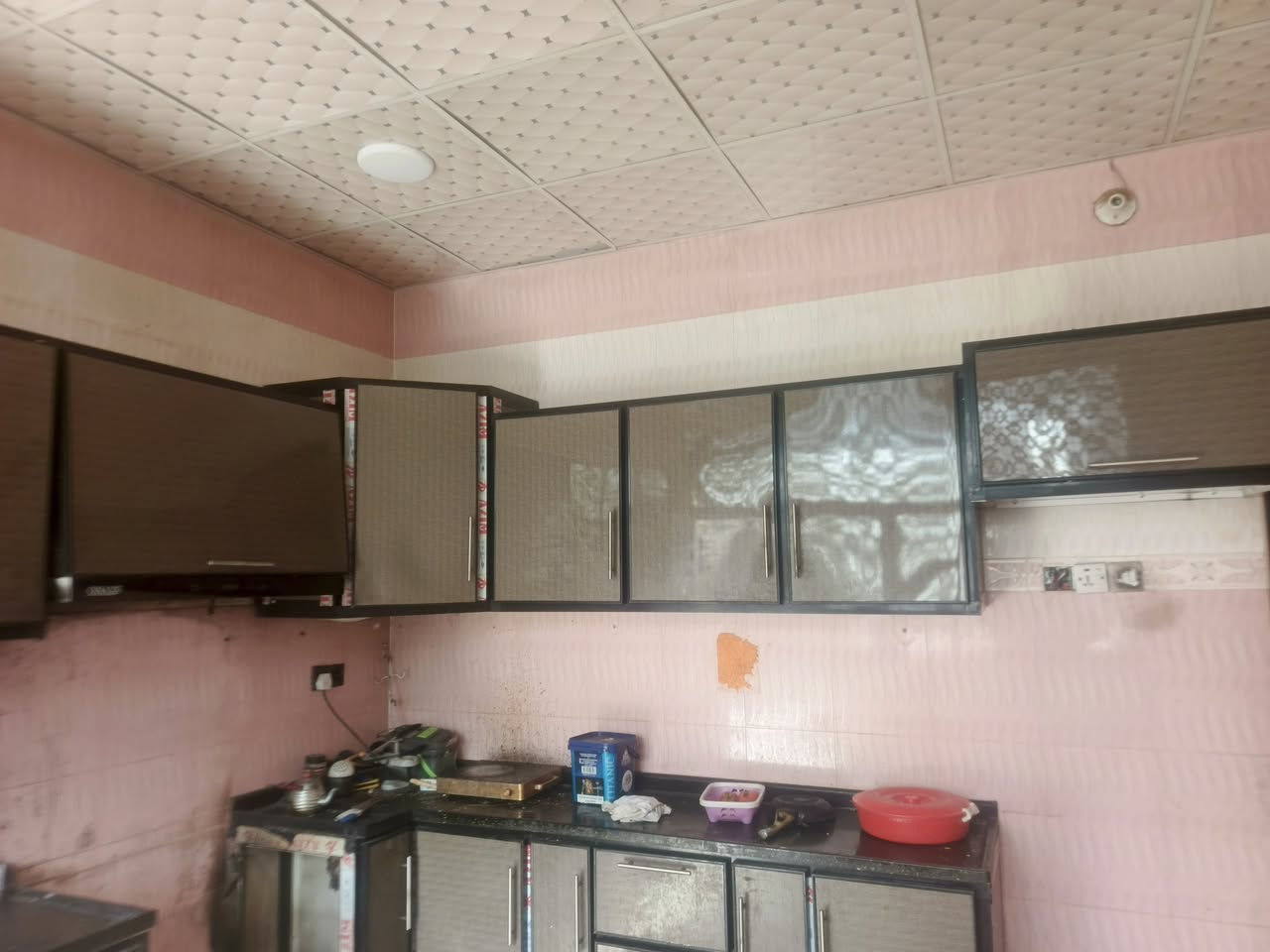 كاونتر للبيع  مرمر تسكام
الموقع  زين القوس حي الحوراء الثانيه بضهر الشيرازي 
الرقم ***********
