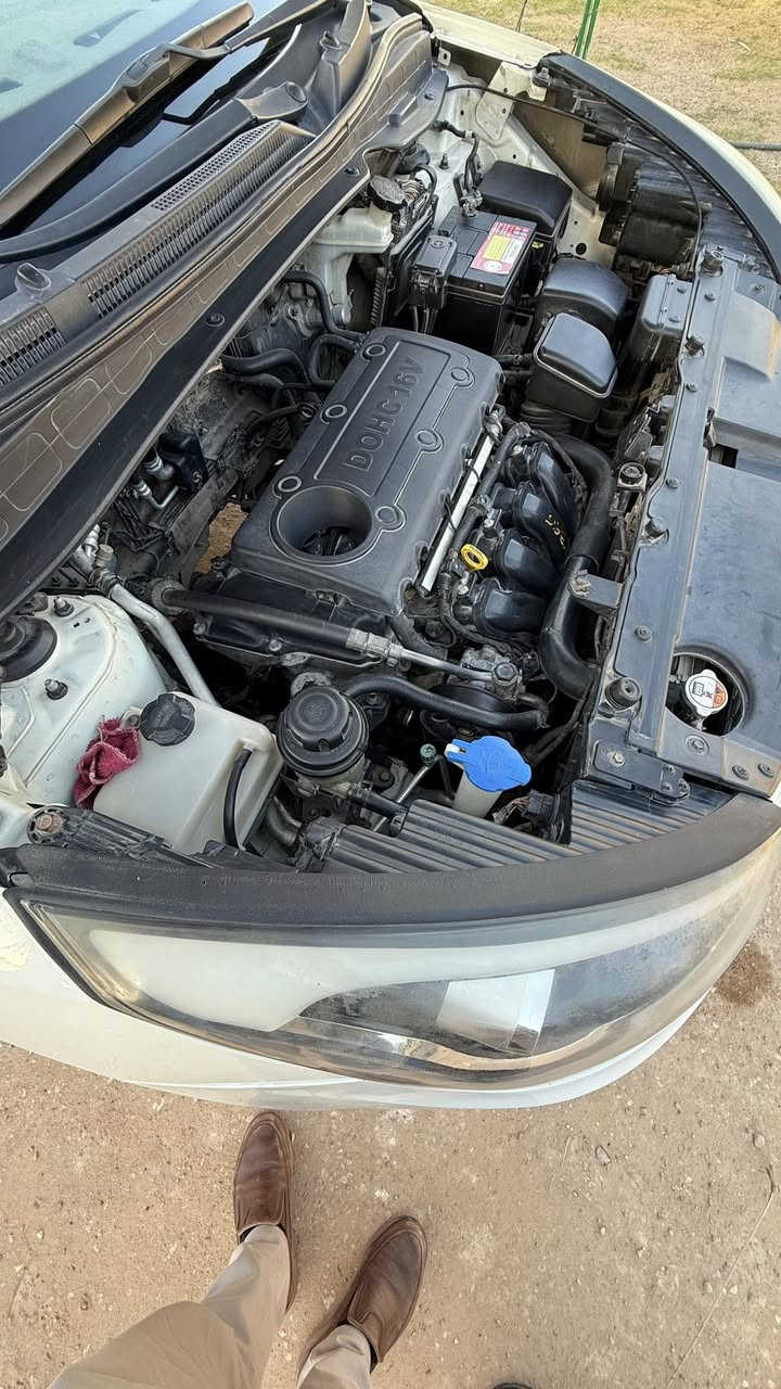 توسان للبيع 2012 ابيض صدفي محرك 2400 رقم كربلاء السياره جاهزه تخم تاير لايت زنون الموقع كربلاء الحسينيه 
السعر 135$
***********
***********
