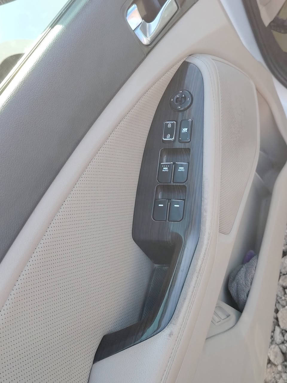 سلام عليكم للبيع كيا اوبتيما 2015 وارد امريكي حادثها بنيد وجاملغ وباب فوول مواصفات 1/1 عده الفتحه المواصفات اشاير بل مري كشن كهربائي شاشه كبيراه بصمه تحكم تبريد خلفي وبعد بيها مواصفات السياره جديده وجاهزه للاخير مكان السياره الناصريه والسعر 120 وبيها مجال للشراي اي استفسار ***********
