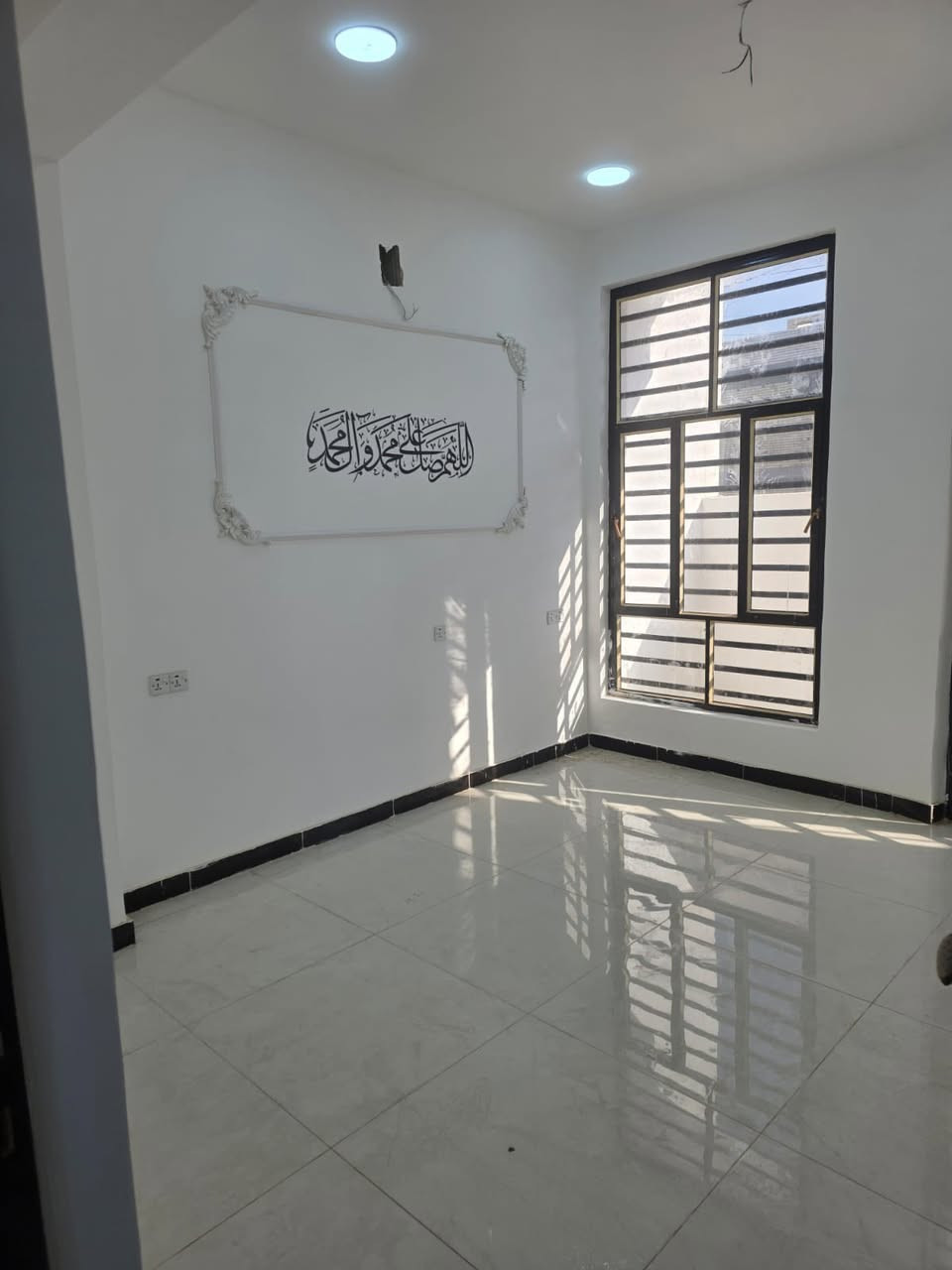 السلام عليكم بيت محمع الرحمن بيت فوول وزيرو بيع مستعجل ب اسمي مباشره ***********ب١٠٢
