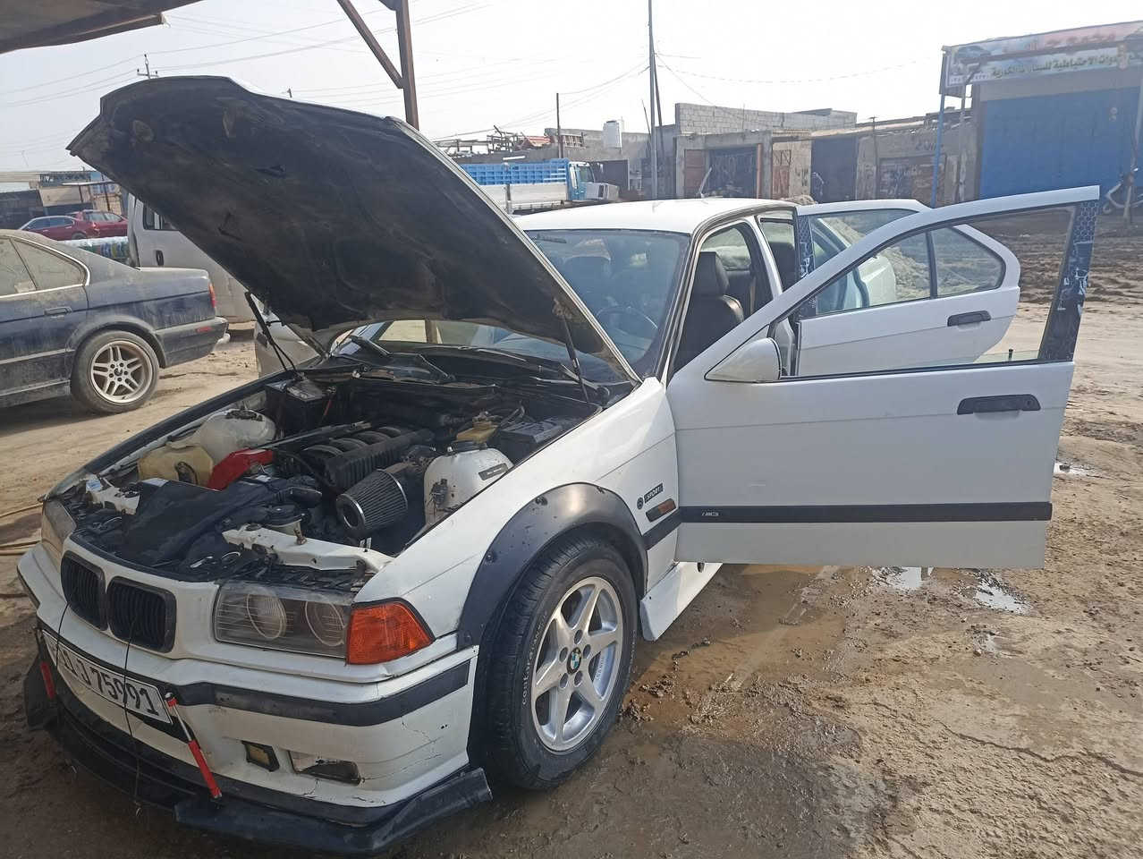 BMW e36
1.مكينه 25مسكر عدله
2.كير عادي
العنوان ؟قضاء الشطره
السعر 42
***********
